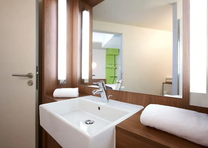 Campanile Prime - Centre - Gare Perrache Hotel 3*