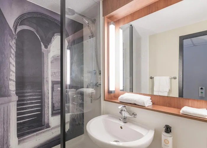 Campanile Prime - Centre - Gare Perrache Hotel 3*