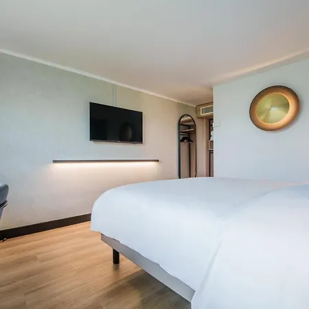 Campanile Centre - Gare Perrache - Confluence 3*