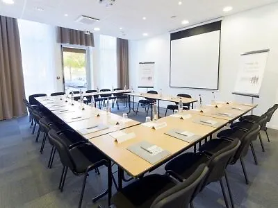 Campanile Centre - Gare Perrache - Confluence Hotell 3*