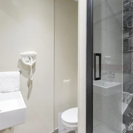 Campanile Prime - Centre - Gare Perrache 3* ליון