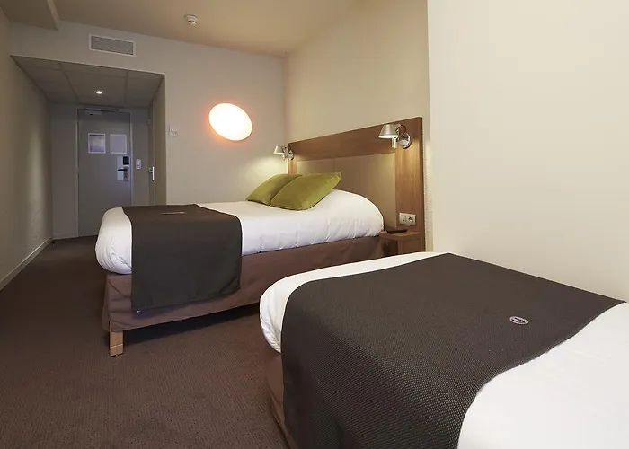 Otel Campanile Prime - Centre - Gare Perrache 3*