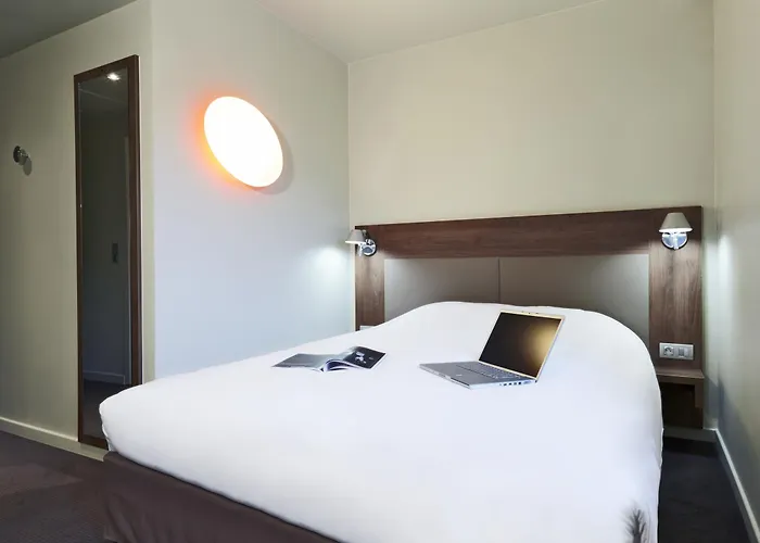 Otel Campanile Prime - Centre - Gare Perrache 3*
