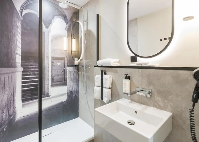 Campanile Prime - Centre - Gare Perrache Otel